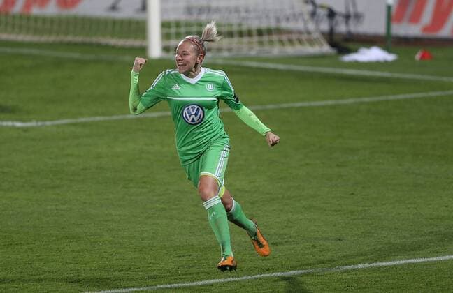 VfL Wolfsburg (GER) vs. Roa IL (NOR) Torjubel 2-1 Zsanett Jakabfi (VfL Wolfsburg)