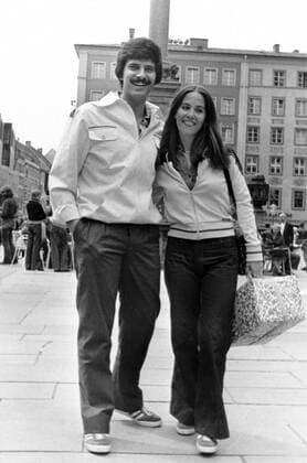 Mark Spitz (USA) mit seiner Frau Susan in München - DEUTSCHSPRACHIGE SPORTZEITSCHRIFTEN UND -ZEITUNGEN NUR NACH RÜCKSPRACHE