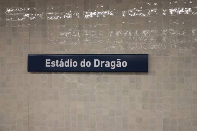 Fußball, Stadiongeschichte FC Porto FC Porto Estadio Dragao, U-Bahn Station - ksp