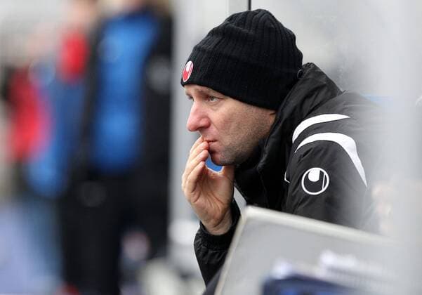 GER, 1.Bundesliga, Frauen, FF USV Jena vs VFL Sindelfingen 11.11.12, Jena, Ernst-Abbe-Sportfeld, GER, 1.Bundesliga, Frauen, FF USV Jena vs VFL Sindelfingen im Bild Trainer Niko Koutroubis (Sindelfingen) nachdenklich during the match between FF USV Jena and VFL Sindelfingen on 2012 11 11