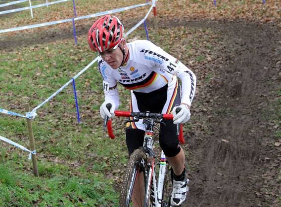Radsport - 7. ENTEGA City Cross Cup Lorsch - 11.11.2012 - Lorsch v. l. Hanka Kupfernagel gewann das Rennen der Elite Damen Aktion, Einzelbild -