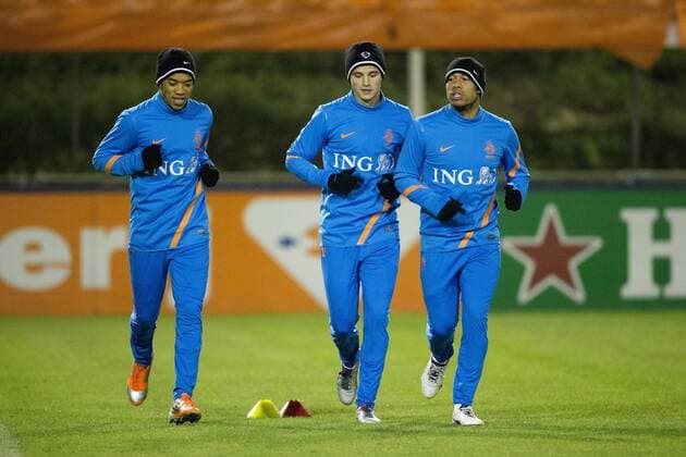 (L-R) Urby Emanuelson of Holland,Ibrahim Afellay of Holland, Nigel de Jong of Holland during the Training Session of the Dutch Team at Sportpark Nieuw Zuid on November 12, 2012 in Katwijk, The Netherlands. Training session Dutch team Training 2012 2013 xVIxLaurensxLindhoutxIVx 1244135