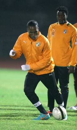 FUSSBALL - AUT vs CIV, Testspiel, Vorberichte, Training TRAUN,AUSTRIA,12.NOV.12 - FUSSBALL - ÖFB Länderspiel, Österreich vs Elfenbeinküste, Freundschaftsspiel, Vorberichte, Training Nationalteam CIV. Bild zeigt Didier Drogba (CIV). 