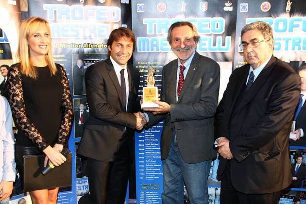 Antonio Conte (Juventus Turin) bekommt eine Auszeichnung - Montecatini Terme 12 11 2012 Football Calcio Serie A 2012 13 Premiere des Film über Tommaso Maestrelli PaoloxNucci