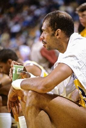 02.06.1985 - Los Angeles, California, U.S. - Los Angeles Lakers KAREEM-ABDUL-JABBAR in the 1985 NBA Basketball Herren USA Finals vs the Boston Celtics NBA Basketball Herren USA 1985 - Kareem-Abdul-Jabbar  - ZUMAl10