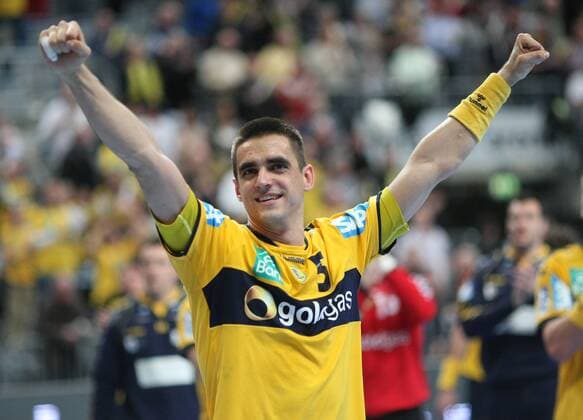 Toyota-Handball-Bundesliga - 17.11.2012 - Saison 2012-2013 - Rhein Neckar Löwen - Füchse Berlin - Mannheim v. l. Jubelnder Zarko Sesum RNL Aktion, Einzelbild -