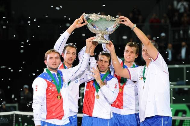 Davis cup trophy with czech team TENNIS : CZE vs ESP - Finale - Daviscup - 18 11 2012 CouvercelleXTennismag 