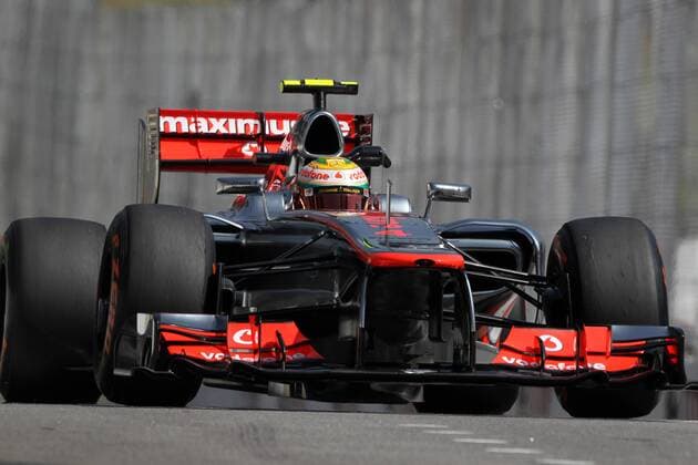 23.11.2012- Free Practice 1, Lewis Hamilton (GBR) McLaren Mercedes MP4-27 Brazilian Grand Prix, Sao Paulo 22-25 November 2012 