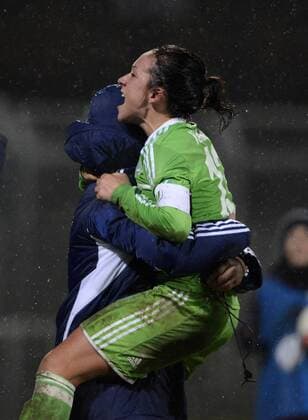 Nadine Keßler (WOB), Jubel, VfL Wolfsburg - 1.FFC Turbine Potsdam, Fußball, Frauen, Bundesliga, Saison 2012 2013, Potsdam, 23.11.2012,
