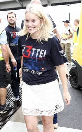 Motorsports: FIA Formula One World Championship 2012, Grand Prix of Brazil, Hanna Sprater (GER), girlfriend of 1 Sebastian Vettel (GER, Red Bull Racing), xHOCHxZWEIx
