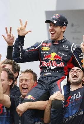 Motorsports: FIA Formula One World Championship 2012, Grand Prix of Brazil, 1 Sebastian Vettel (GER, Red Bull Racing), xHOCHxZWEIx