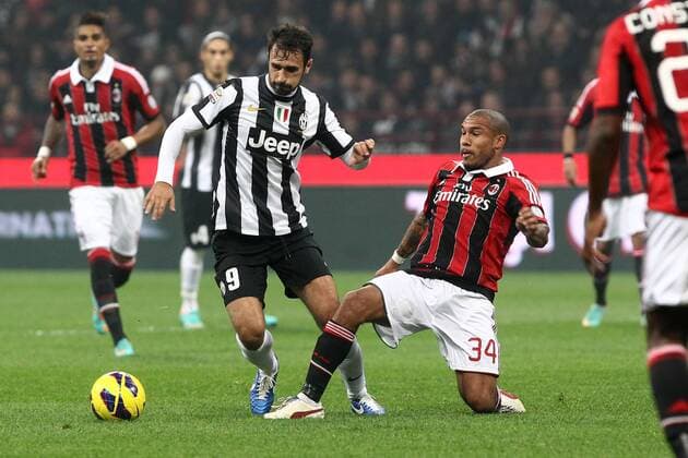 Mirko Vucinic Juventus Nigel De Jong Milan Milano 25 11 2012 Stadio San Siro Football Calcio Serie A 2012 13 Milan v Juventus PaoloxNucci