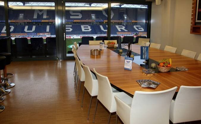 28.11.2012, Duisburg, Fussball, 2. Bundesliga, MSV Duisburg - Union Berlin. VIP-Loge der Firma Hellmich in der Schauinsland Reisen Arena in Duisburg.