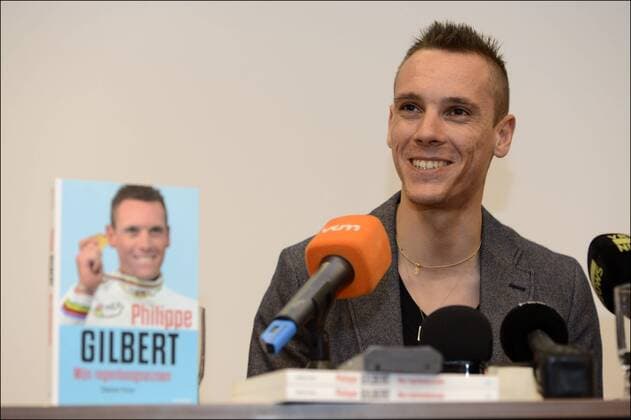 Philippe Gilbert präsentiert in Brüssel seine Biografie CYCLISME : Philippe Gilbert presente son livre Ma saison arc en ciel - Bruxelles - 04 12 2012 Photonews Panoramic 