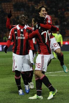 Db Milano 13 12 2012 - coppa Italia Milan-Reggina foto Daniele Buffa Image Sport nella foto: esultanza gol Mario Yepes 