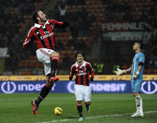 Db Milano 13 12 2012 - coppa Italia Milan-Reggina foto Daniele Buffa Image Sport nella foto: esultanza gol Gianpaolo Pazzini 
