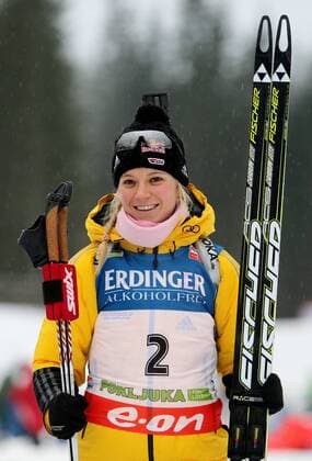 BIATHLON - IBU WC Pokljuka POKLJUKA,SLOWENIEN,15.DEZ.12 - BIATHLON - IBU Weltcup, 10km Verfolgung der Damen, Siegerehrung. Bild zeigt Miriam Gössner (GER). 