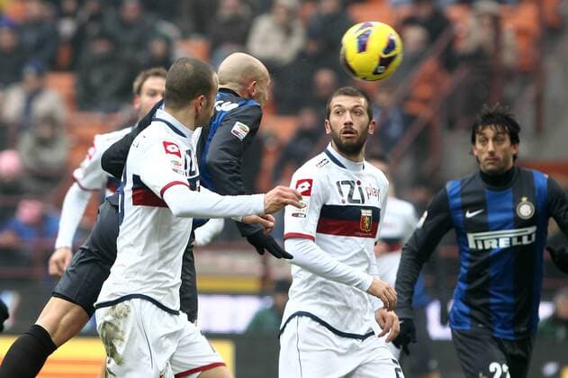 Gol di Esteban Cambiasso Inter.Goal.Milano 22 12 2012 Stadio S.Siro .Football Calcio Serie A 2012 13.Inter v Genoa. PaoloxNucci