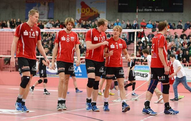 Volleyball DVV Pokal Halbfinale Saison 2012 2013 TV Rottenburg 1-3 Moerser SC 29.11.2012 Enttäuschung TV Rottenburg; Rene Bahlburg, Felix Isaak, Markus Pielmeier, Dirk Mehlberg und Michael Neumeister (v.li.) 