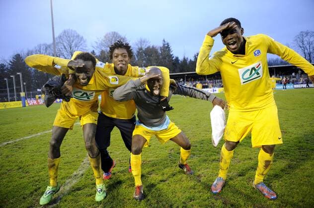 JOIE EPINAL FIN DE MATCH FOOTBALL : Epinal vs Lyon- Coupe de France - 2012 2013 - 06 01 2013 - G.Ramon PanoramiC 