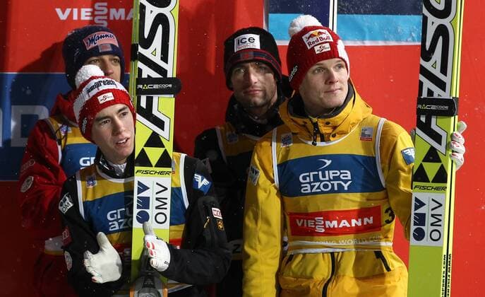 SKI NORDISCH - FIS WC Zakopane ZAKOPANE,POLEN,11.JAN.13 - SKI NORDISCH, SKISPRINGEN - FIS Weltcup der Herren, Teambewerb, Siegerehrung. Bild zeigt Andreas Kofler, Wolfgang Loitzl, Stefan Kraft und Thomas Morgenstern (AUT). 