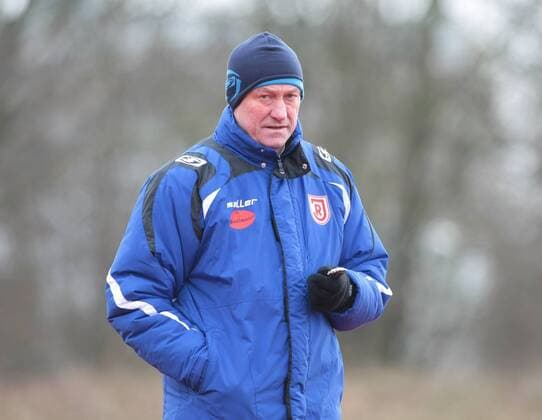 Training beim SSV Jahn Regensburg Franciszek Smuda (Trainer SSV Jahn Regensburg) - Portrait