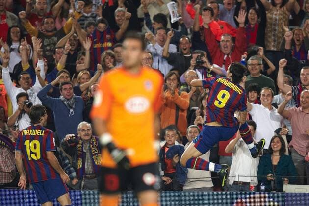 19.09.2009, Primera Divisi—n, FC Barcelona - Athletico de Madrid v.l. Maxwell (Bara) Roberto (At.Madrid) Ibrahimovic (Bara) Tor Ibrahimovic