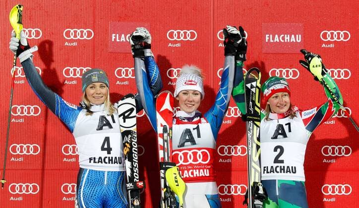SKI ALPIN - FIS WC Flachau, Slalom, Damen FLACHAU,AUSTRIA,15.JAN.13 - SKI ALPIN - FIS Weltcup, Slalom der Damen, Nachtslalom, Siegerehrung. Bild zeigt den Jubel von Frida Hansdotter (SWE), Mikaela Shiffrin (USA) und Tanja Poutiainen (FIN). 