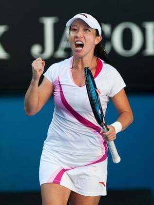 (130116) -- MELBOURNE, Jan. 16, 2013 (Xinhua) -- Zheng Jie of China reacts during her second round women s singles on the third day of 2013 Australian Open tennis tournament in Melbourne, Australia, Jan. 16, 2013. Zheng Jie won 2-1. (Xinhua Bai Xue)(lrz) AUSTRALIA-MELBOURNE-TENNIS-ZHENG JIE 