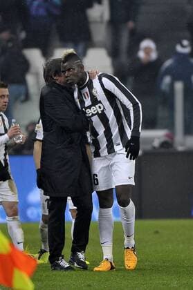 Paul Pogba esultanza , goal celebration , abbraccio con Antonio Conte Juventus Juventus Turin - Udinese Calcio. Campionato Serie A - Torino 19 1 2013 Juventus Stadium Football Calcio 2012 2013 federicoxtardito