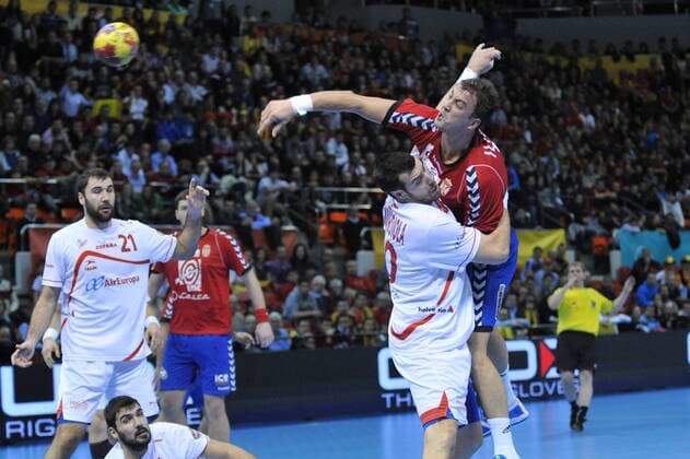 XXIII WORLD CHAMPIONSHIP SPAIN 2013 - 1 8 FINALS - Spain vs. Serbia Gedeon Guardiola Villaplana, Momir Ilic 