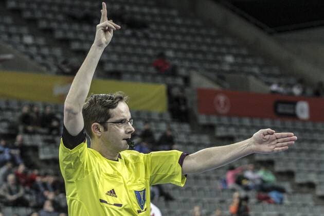 Spanien, Barcelona, Palau Sant Jordi, Achtelfinale, Polen - Ungarn, Schiedsrichter Marcus Helbig(GER)
