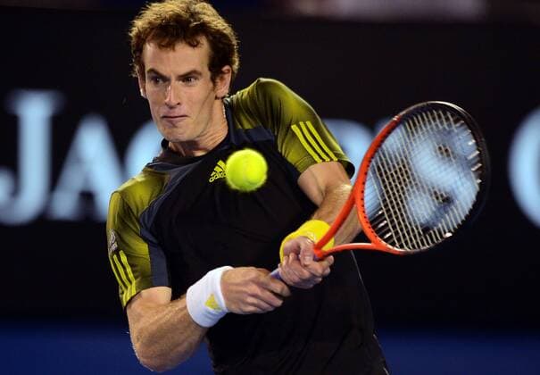 (130125) -- MELBOURNE, Jan. 25, 2013 (Xinhua) -- Andy Murray of Britain returns the ball during the men s singles semifinal match at the 2013 Australian Open tennis tournament in Melbourne, Australia, Jan. 25, 2013 (Xinhua Chen Xiaowei) (jyc) AUSTRALIA-MELBOURNE-TENNIS-MEN S SINGLES-SEMIFINAL 