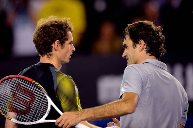 (130125) -- MELBOURNE, Jan. 25, 2013 (Xinhua) -- Andy Murray of Britain (L) shakes hands with Roger Federer of Switzerland after their men s singles semifinal match at the 2013 Australian Open tennis tournament in Melbourne, Australia, Jan. 25, 2013 (Xinhua Chen Xiaowei) (jyc) AUSTRALIA-MELBOURNE-TENNIS-MEN S SINGLES-SEMIFINAL 