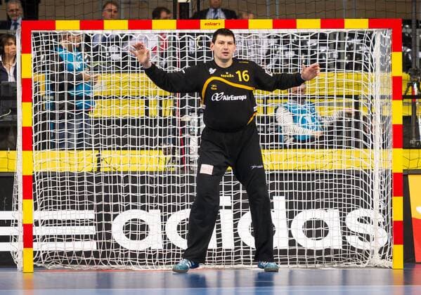 25.01.2013, Palau Sant Jordi, Barcelona, ESP, IHF, Handball Weltmeisterschaft der Herren, Halbfinale, Spanien vs Slowenien, im Bild Arpad Sterbik (ESP)