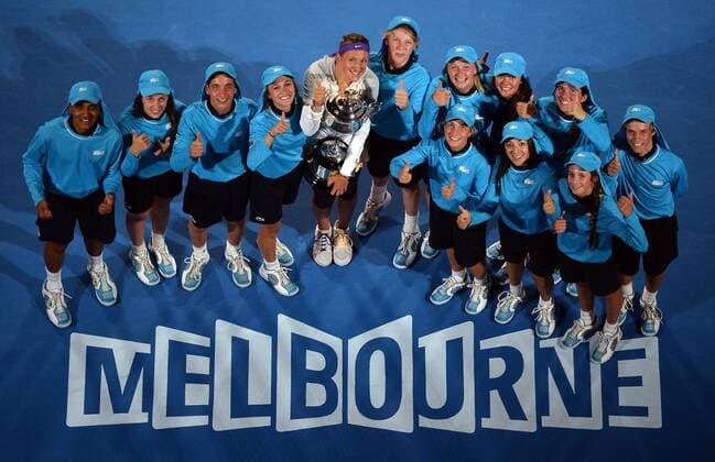 (130126) -- MELBOURNE, Jan. 26, 2013 (Xinhua) -- Victoria Azarenka (5th L) of Belarus holds the trophy after the women s singles final match at the 2013 Australian Open tennis tournament in Melbourne, Australia, Jan. 26, 2013. Azarenka won 2-1 to claim the title. (Xinhua Chen Xiaowei) (jyc) AUSTRALIA-MELBOURNE-TENNIS-WOMEN S SINGLES-FINAL 