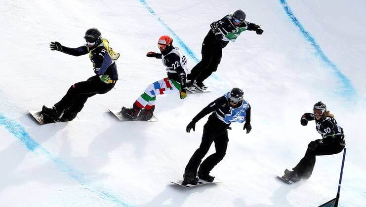 SNOWBOARD - FIS WM Stoneham, SBX, Herren STONEHAM,KANADA,26.JAN.13 - SNOWBOARD - FIS Weltmeisterschaften Stoneham, Boarder Cross, Snowboardcross, Herren. Bild zeigt Alessandro Hämmerle (AUT), Robert Fagan (CAN), Tommaso Leoni (ITA), Anton Lindfors (FIN) und Hagen Kearney (USA).