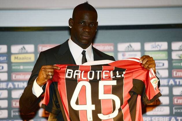 Db Milano 01 02 2013 - presentazione nuovo acquisto AC Milan Mario Balotelli foto Daniele Buffa Image Sport nella foto: Mario Balotelli 