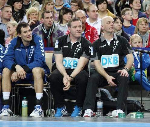 Leipzig, 02.02.2013, Arena, All Star Game, Handball, Herren , Deutschland DHB Auswahl vs. Bundesliga All-Star-Team 37:35 (19:18) , Im Bild: All Star-Trainer Team, Alfred Gislason (mi.) und Kai Wandschneider (re.). ,