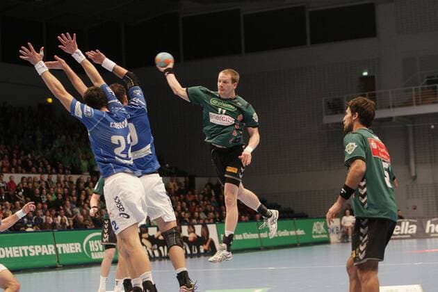 Aivis JURDZS (TSV) HSV Handball - TSV Hannover-Burgdorf Viertelfinale DHB-Pokal in der Sporthalle Hamburg, 04.02.13, DKB Handball Bundesliga Saison 2012 13