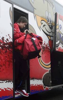 Captain of Czech Republic soccer team Tomas Rosicky gets off the bus at Prague s Vaclav Havel Airport in Prague, Czech Republic, February 5, 2013 to leave for Turkey. Czech team is to play friendly match there. (CTKxPhoto MichalxKamaryt) CTKPhotoP201302050273901  kmt 1