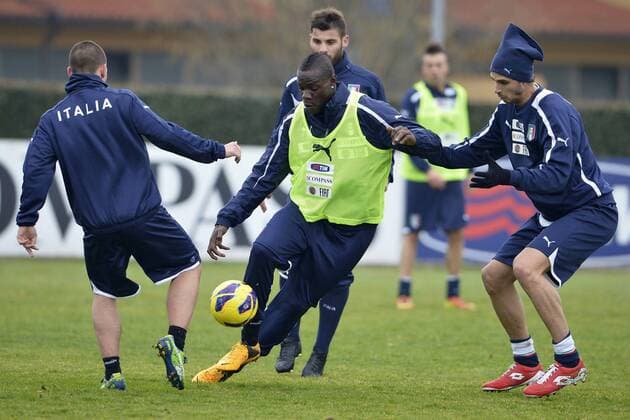 Mario Balotelli, Andrea Ranocchia.05 02 2013 Coverciano. Training Fussball-Nationammannschaft Italien. . alfredoxfalcone