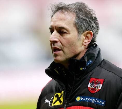 SWANSEA, WALES, 05.FEB.13 - FUSSBALL - ÖFB Länderspiel, Österreich, Freundschaftsspiel, Vorberichte, Abschlusstraining Nationalteam AUT. Bild zeigt Teamchef Marcel Koller (AUT). 