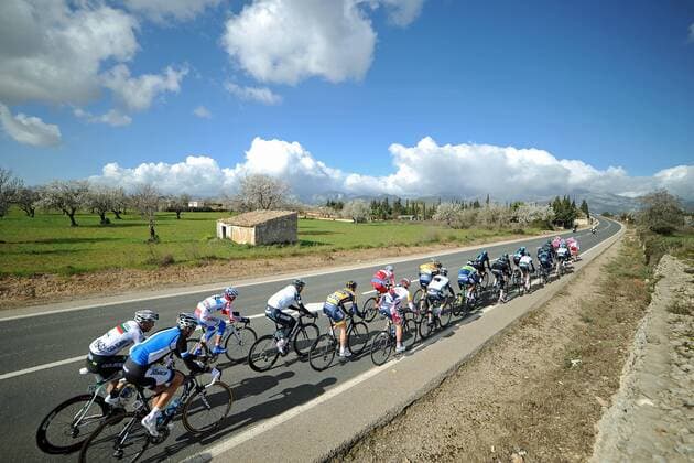 Allgemein - Übersicht - Landschaft - Peloton - Aktion - quer - Event: Mallorca Rundfahrt - Mallorca Challenge - Iberostar Challenge Ciclista Mallorca 2013 - Trofeo Alcudia - Playa de Muro Location: Mallorca - Spanien - Europa - Datum: 06.02.2013