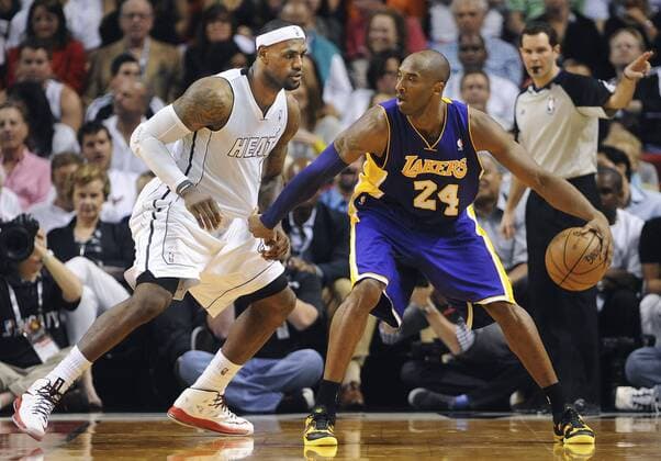 Feb. 10, 2013 - Miami, FL, USA - Miami Heat s LeBron James guards Los Angeles Lakers Kobe Bryant during an NBA Basketball Herren USA game at the AmericanAirlines Arena in Miami, Florida, Sunday, February 10, 2013. Heat vs. Lakers - ZUMAm67