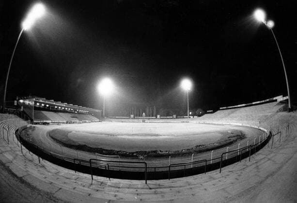 Fußball, Stadiongeschichte SV Darmstadt 98 Stadion am Böllenfalltor, Heimspielstätte des SV Darmstadt 98