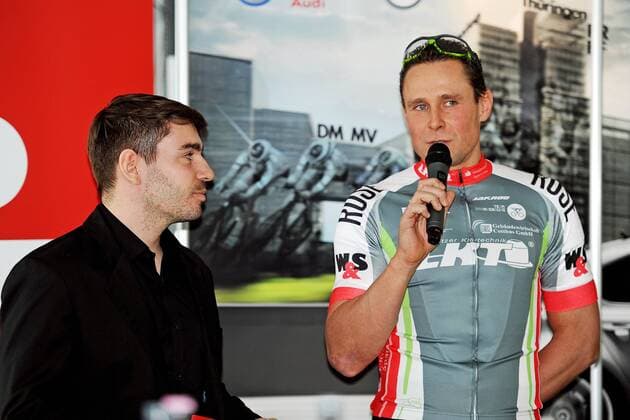 Altmeister Robert BARTKO (Potsdam) im Interview - Event: Teampräsentation - LKT Team Brandenburg 2013 - Location: Autohaus Liebsch in Lübben - Brandenburg - Deutschland - Europa - Datum: 16.02.2013