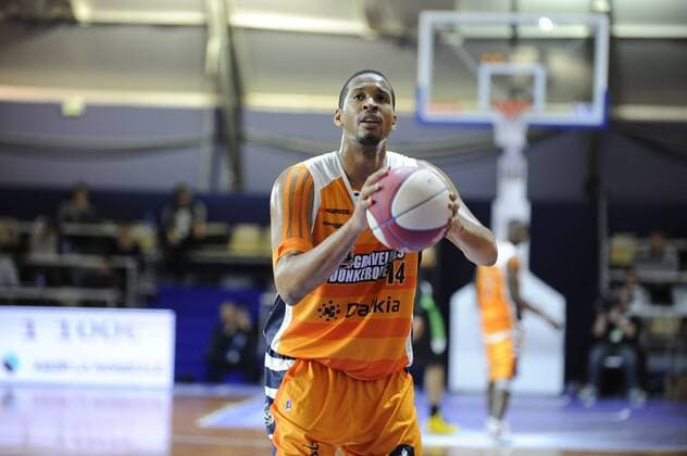 Ludovic Vaty (Gravelines) BASKET BALL : Gravelines Dunkerque vs Lyon Villeurbanne - Leaders Cup - Quart - 15 02 2013 RVBellenger Panoramic 
