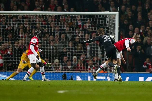 Football - 2012 2013 Champions League - Round of 16, First Leg: Arsenal vs. Bayern Munich Bayern Munich s Toni Kroos scoring at the Emirates Stadium, London 