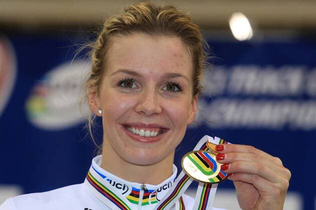 Joie de JAMES Rebecca Angharad (GBR) - Finale - Vitesse Femme CYCLISME SUR PISTE : Championnats du monde - Minsk - 23 02 2013 PatrickPichon Panoramic 